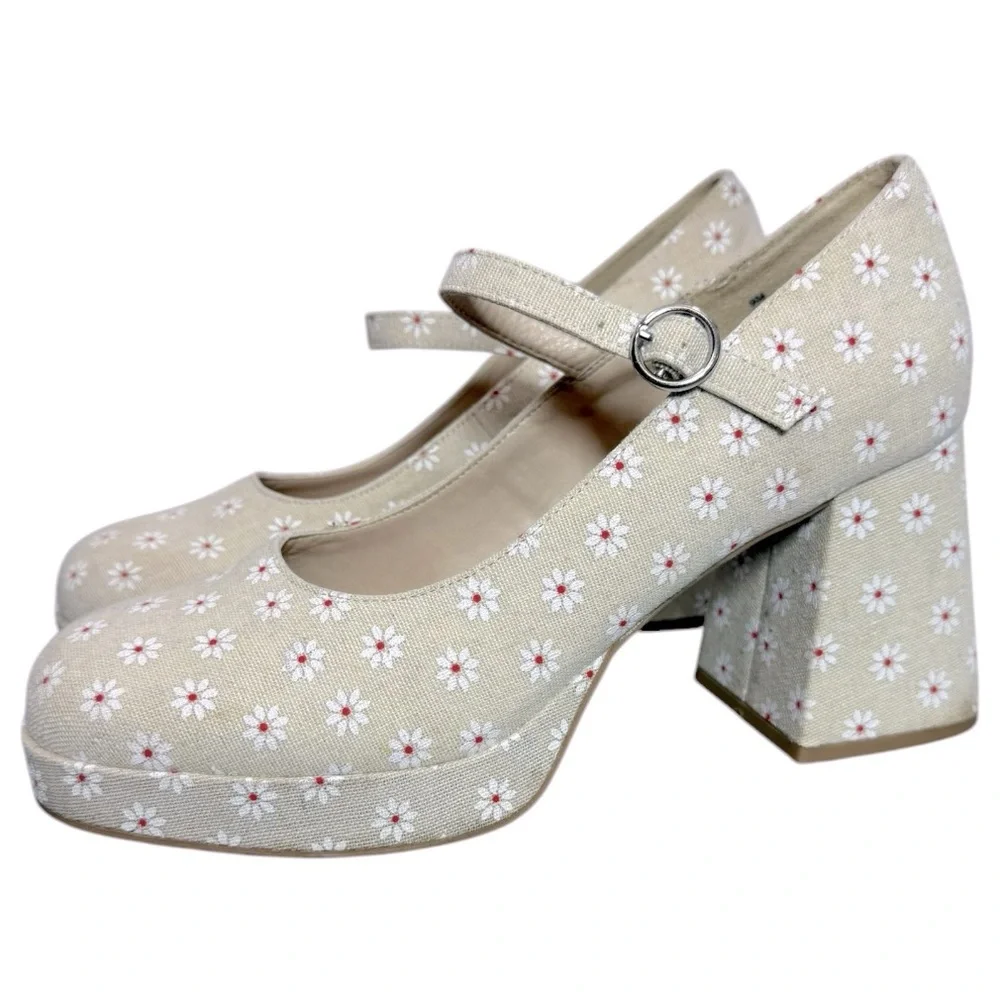 Madden Girl Women's Mantel Mary Jane Flower Print Platform Heels Size 9 Feminine